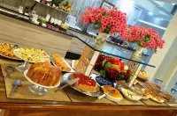 Santa Mônica Palace Hotel - Desayuno