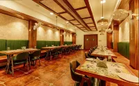 New Akshay Grand - parcheggio