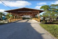 Introducing our new Waterfront Hideaway Studio - Apartments