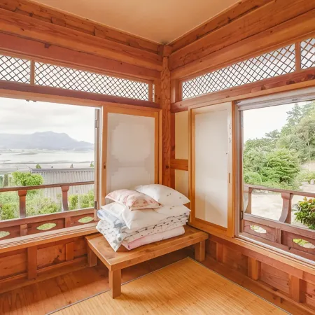 Wando Cheonghaejin Hanok Pension Hotels in Wando