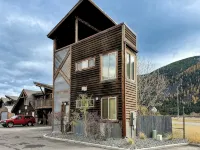 HELLGATE CANYON VIEWS AND CLOSE TO DOWNTOWN - 4-Star