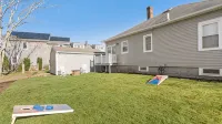 Entire House Minutes from Newport, RI. Near Beaches. - balcony