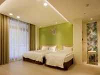 Gh House Hotels near Lukang