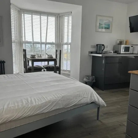 Duporth Guest House