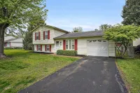 EASTON TOWNE CENTER 4 bed, 2 full bath home w/  big yard - Wifi