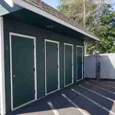Location! Walk To Downtown And Old Mill - One Bedroom One Block From The River Hotel Exterior