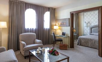 Hotel Macià Alfaros