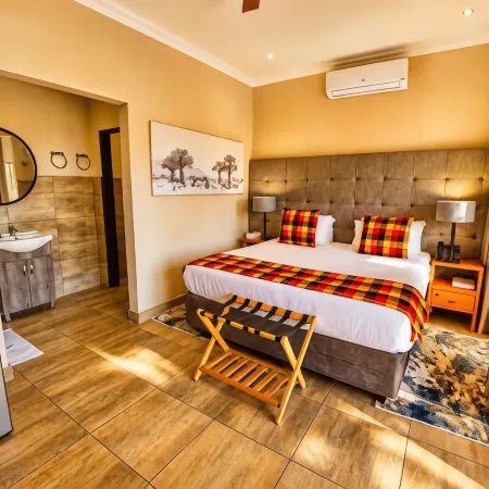 Tembo Guest Lodge