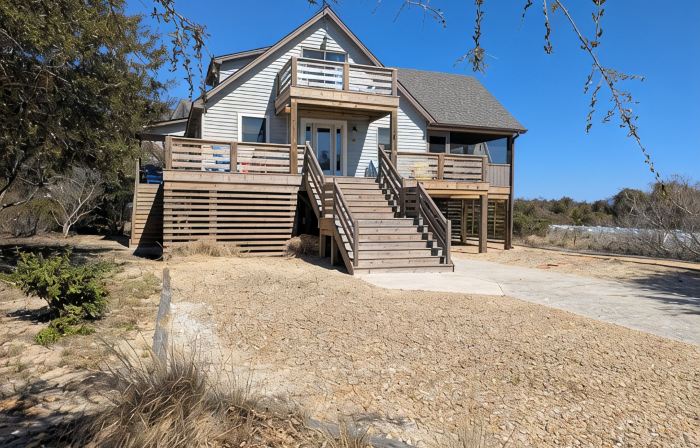 300 Yards from the Ocean Front!!!  Located in the Heart of Duck!!New Kitchen!!!