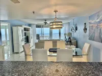 Dreams Come True! Charming 2-bedroom beachfront condo in delightful Ormond Beach - 4 ดาว