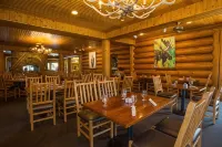 Headwaters Lodge & Cabins at Flagg Ranch - Pysäköinti