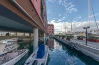 Dock of the Bay, Genova - Airport Shuttle