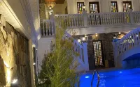 Sibsib Baybayin Beach Resort Cavite - Pools