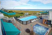 Sea Cliff House Motel - Beach