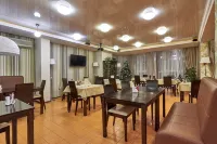 Pioneer Luxe Hotel - breakfast