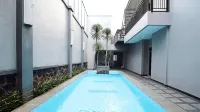 Kana Citra Guesthouse - Pool