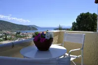 Treehouse Holiday Homes - Wifi
