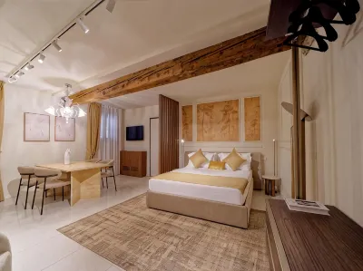 Be Mate Santa Croce Hotels in Venedig