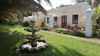Saxe-Coburg Lodge - parking