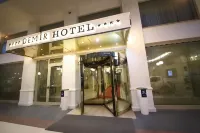 デミル ホテル