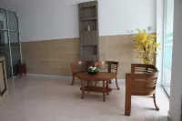 Pandora Hotel فنادق في Selaparang
