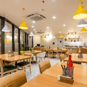 Bloom Hotel - Sector 19