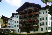 Residence Hotel Gasser Hotels in Bressanone