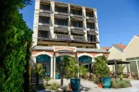 Hôtel Villa-Lamartine Hotels in Arcachon