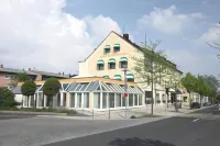 Hotel-Restaurant Zum Kirschbaum Hotel a Biebelried