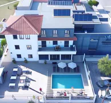 Villa Caparica Hostel