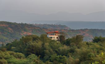 CosmicStays Ekantam - Mountain View Villa Near Pune