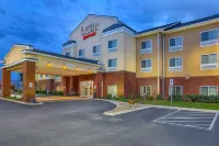 Fairfield Inn & Suites Cookeville Hotels near HomeGoods