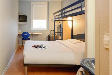 日內瓦機場宜必思快捷飯店