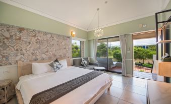 Outline Hotel