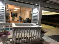 Travelodge by Wyndham Cape Cod Area فنادق في South Yarmouth