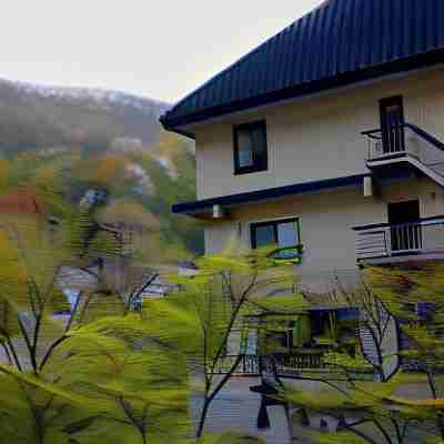 宝川温泉汪泉閣 Hotel Exterior