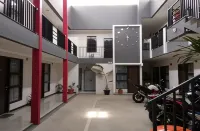 Wisma Surya Các khách sạn ở Pondok Gede