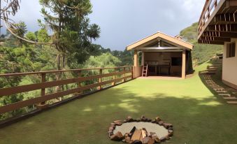 Country Home by Capivari Lodge Home