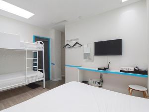 Starhostel Dongdaemun Suite