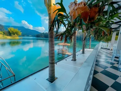 Casa Linda Guatapé Hotels in Guatape