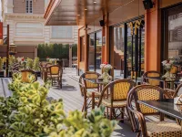 Samala Bangkok Sukhumvit 15 by Kingston Hotels Hotels near Nana