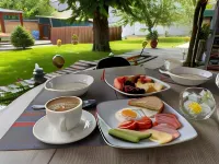 Eco House Hotels in Osj