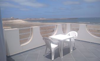 Penthouse in Praia Cabral, Sea View Boavista with Two Bedrooms