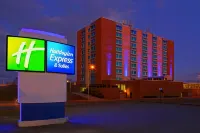 Holiday Inn Express & Suites Pittsburgh West - Green Tree