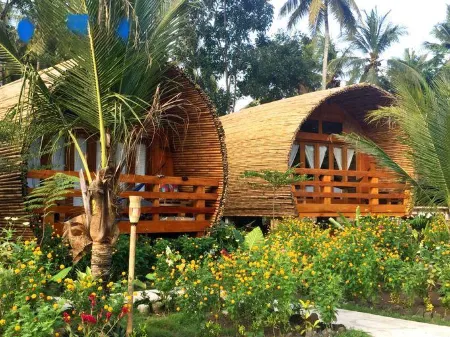 Lagoona Beach Bungalows Отели в г. Pangandaran Regency