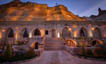 Sur Cave Hotel