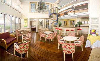 4. Hotel Da..