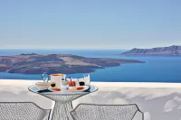 Limestone Hotels in Santorini