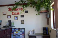 Budget Inn - parking