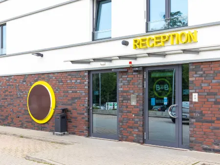 B&B HOTEL Lüneburg Отели в г. Адендорф